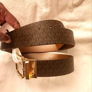 Michael Kors reversible belt